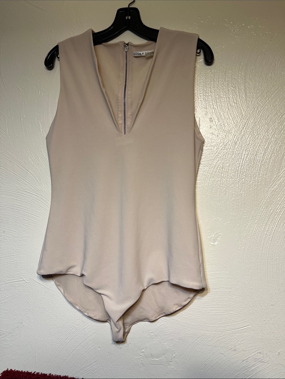 Alice and Olivia Markey Bodysuit Large Tan